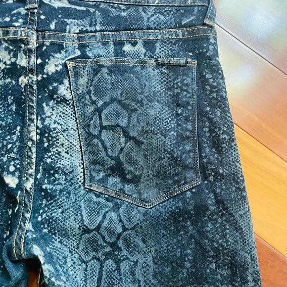 NWOT HUDSON Nico snake print midrise jeans - Picture 4 of 7
